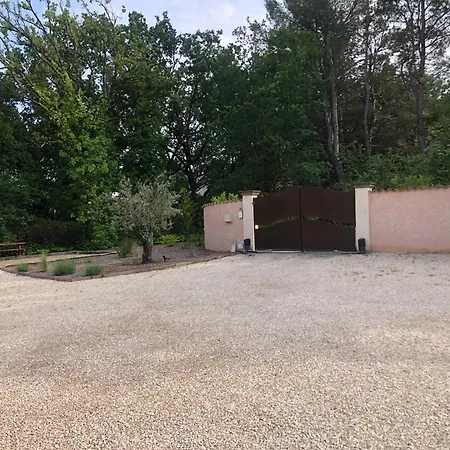 Provencale Villa Pierrevert
