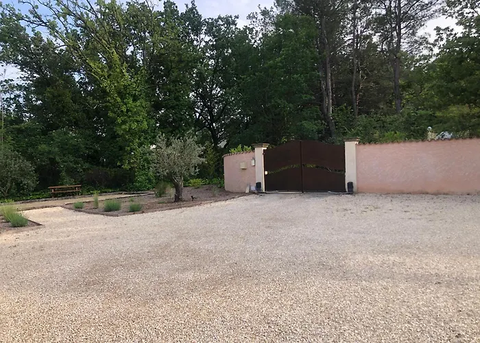 Provencale Villa Pierrevert